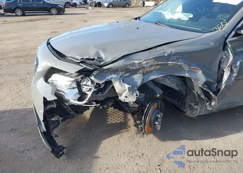 2018 Chrysler 300 Touring L z USA, uszkodzony, nr VIN 2C3CCAAG6JH304263